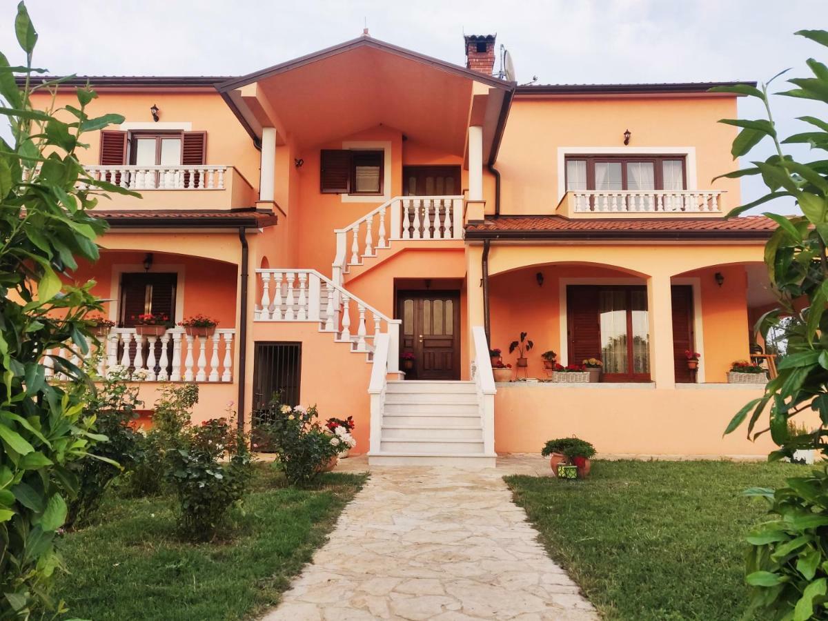 Apartment Sole Umag Exterior photo